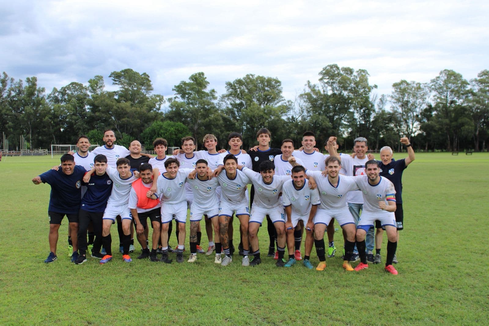 SOKA F.C - Foto del Plantel